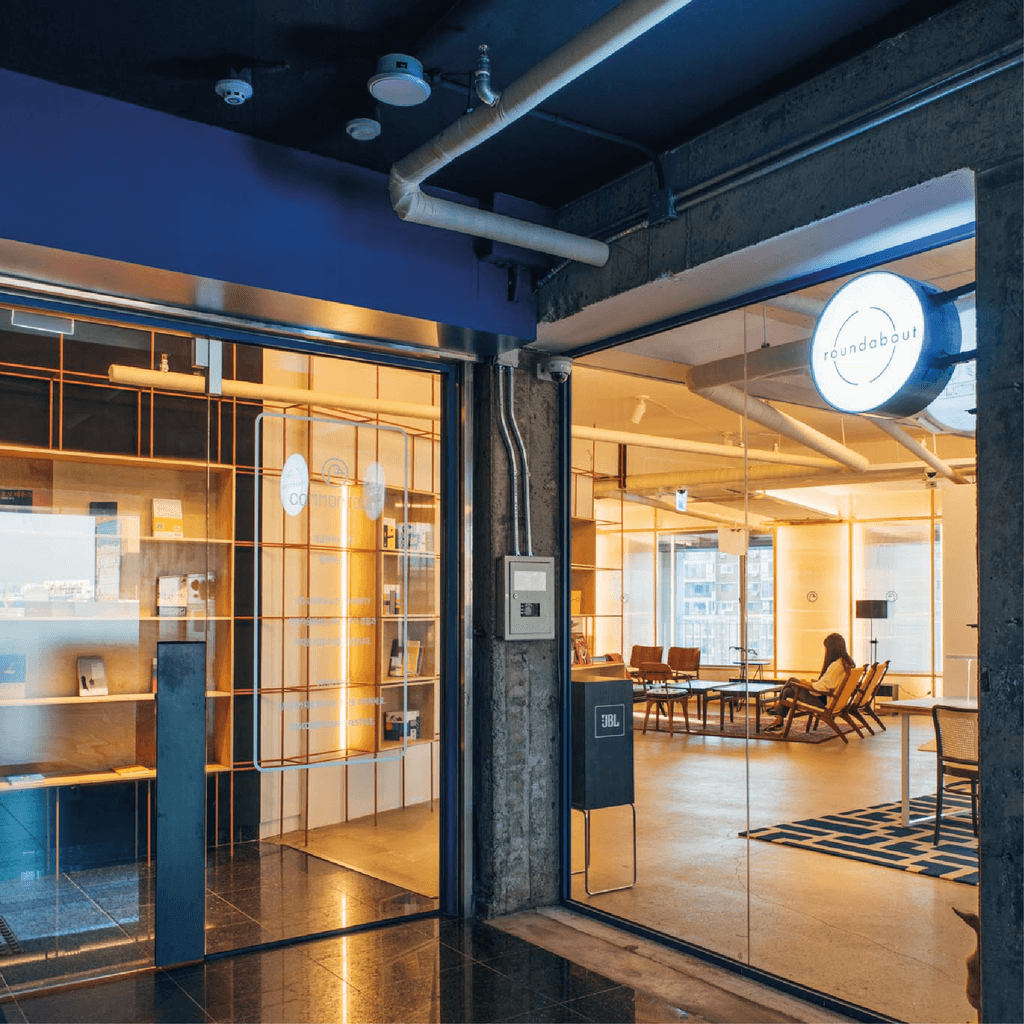 Roundabout Community Center 이미지 1